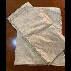 Ralph Lauren  Standard Pillow cases Silk Cord Trim